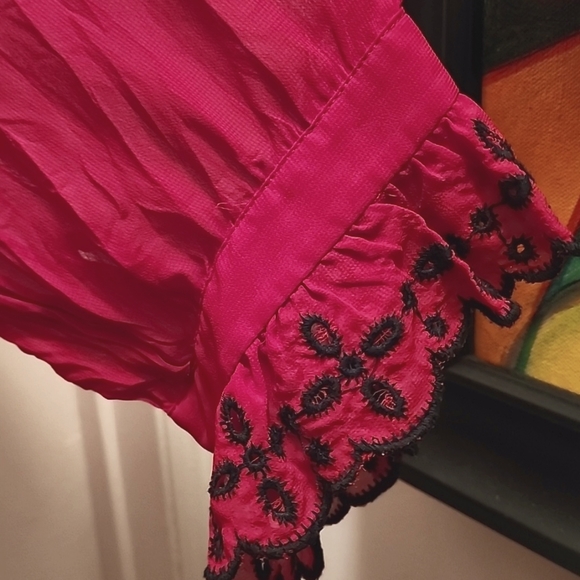 Top - Picture 2 of 3